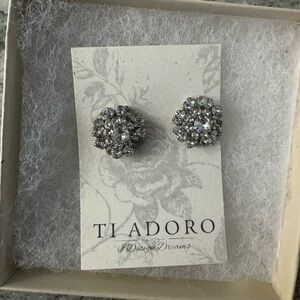Ti Adoro Wedding Stud Earrings
